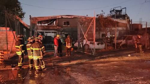 Sofocan incendio por explosión en fábrica de Cuautitlán Izcalli